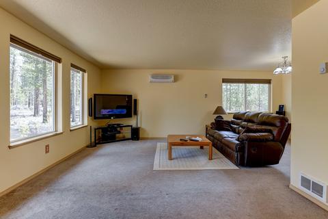 15045 Chipmunk Ln, La Pine, OR 97739 photo 8
