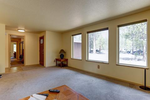 15045 Chipmunk Ln, La Pine, OR 97739 photo 9