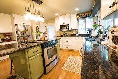 1041 Highlands Dr, Eagle Point, OR 97524 photo 10