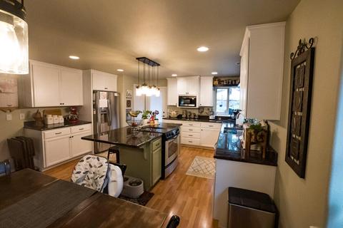 1041 Highlands Dr, Eagle Point, OR 97524 photo 11