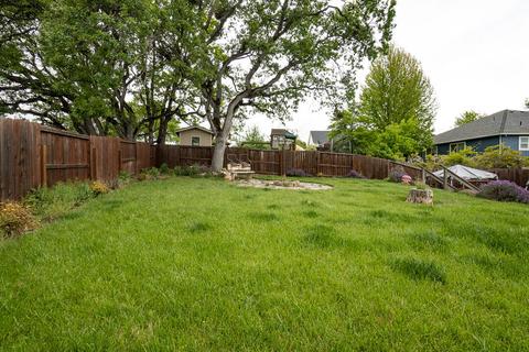 1041 Highlands Dr, Eagle Point, OR 97524 photo 17
