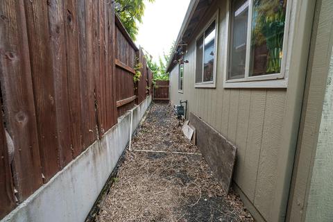 1041 Highlands Dr, Eagle Point, OR 97524 photo 29