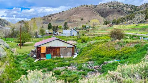 500 Old Hwy, Mitchell, OR 97750
