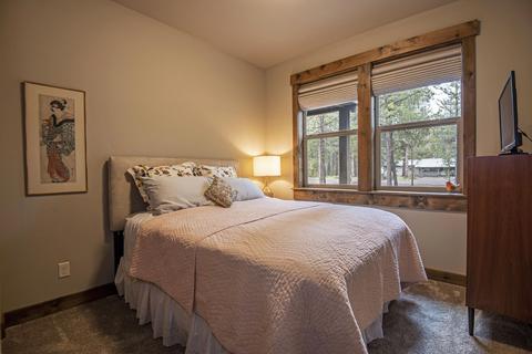 56563 Celestial Dr, Bend, OR 97707 photo 13