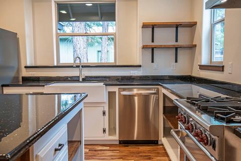 16844 Downey Rd, Bend, OR 97707 photo 11