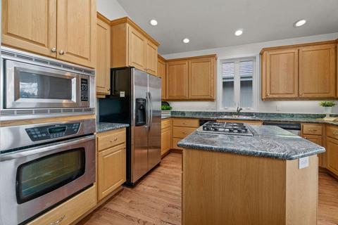 61957 Fall Creek Loop, Bend, OR 97702 photo 10