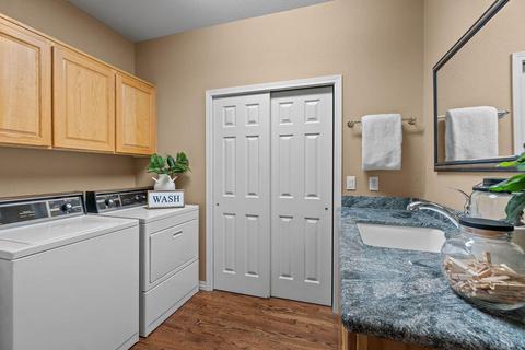 61957 Fall Creek Loop, Bend, OR 97702 photo 24