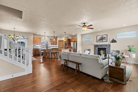 20880 Rorick Dr, Bend, OR 97701 photo 5