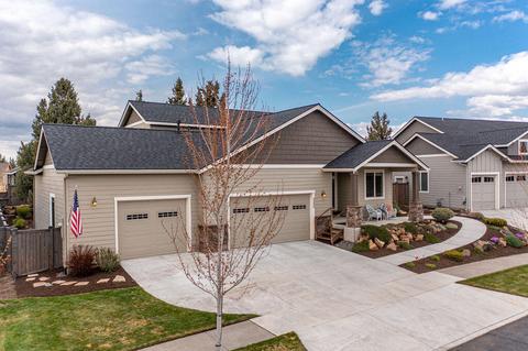20880 Rorick Dr, Bend, OR 97701 photo 2