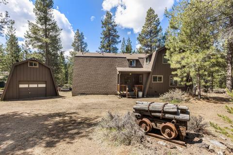 15100 Yellow Pine Loop, Bend, OR 97707 photo 2