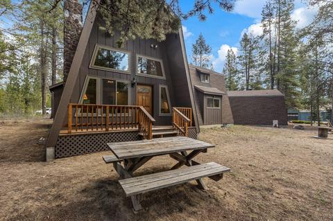 15100 Yellow Pine Loop, Bend, OR 97707 photo 1