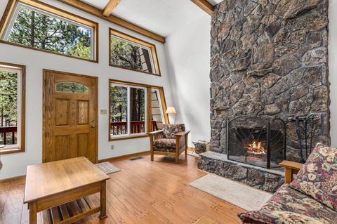 15100 Yellow Pine Loop, Bend, OR 97707 photo 5