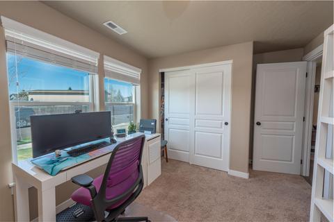21166 Darnel Ave, Bend, OR 97702 photo 12
