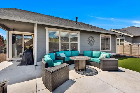 60126 SE Ruby Peak Loop, Bend, OR 97702 photo 22