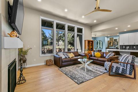 63145 Iner Loop, Bend, OR 97701 photo 9