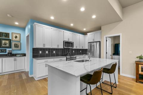 63145 Iner Loop, Bend, OR 97701 photo 12