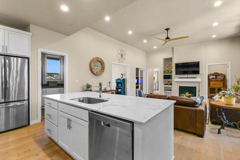 63145 Iner Loop, Bend, OR 97701 photo 15