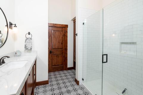 56055 Savage Dr, Bend, OR 97707 photo 25