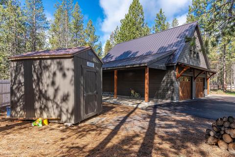 56055 Savage Dr, Bend, OR 97707 photo 31
