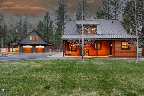 56055 Savage Dr, Bend, OR 97707 photo 1