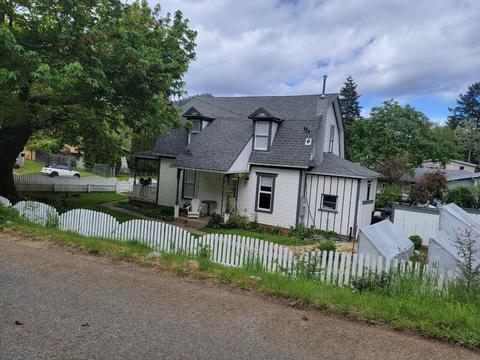 288 2nd St, Glendale, OR 97442 photo 5