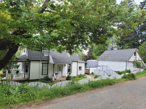 288 2nd St, Glendale, OR 97442 photo 2