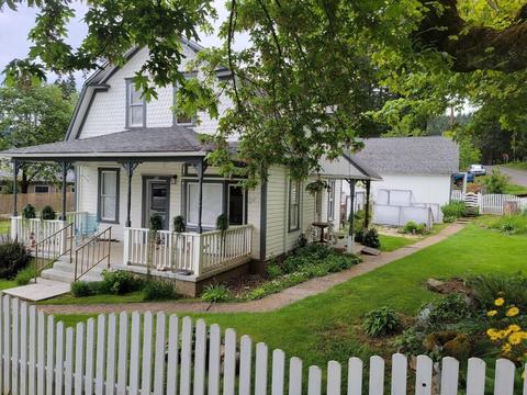 288 2nd St, Glendale, OR 97442 photo 1
