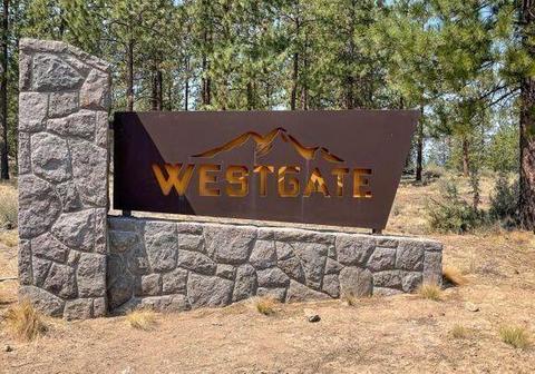 62525 Huntsman Loop, Bend, OR 97703 photo 1