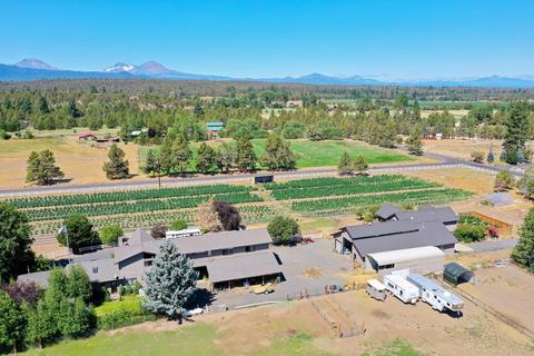 18615 Pinehurst Rd, Bend, OR 97703 photo 1