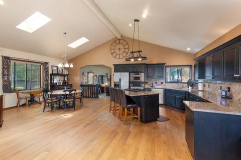 18615 Pinehurst Rd, Bend, OR 97703 photo 18