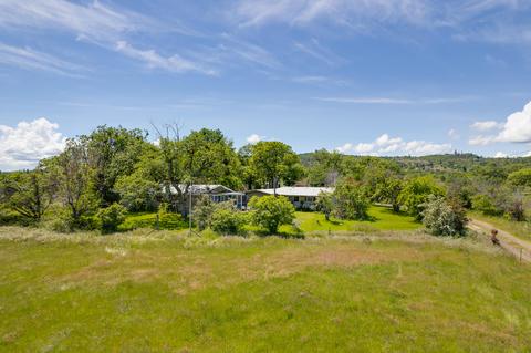 12121 Highway 62, Eagle Point, OR 97524 photo 2