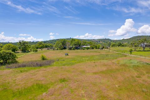 12121 Highway 62, Eagle Point, OR 97524 photo 5