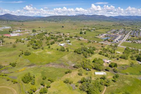 12121 Highway 62, Eagle Point, OR 97524 photo 21