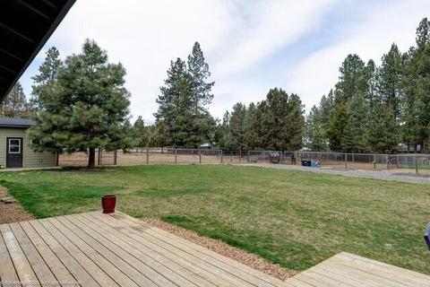 60385 Shaw Rd, Bend, OR 97702 photo 3