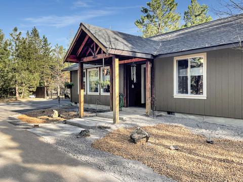 15647 Cornell Dr, La Pine, OR 97739 photo 2