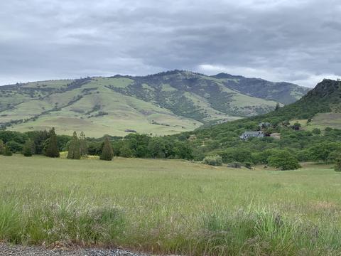 11052 Corp Ranch Rd, Ashland, OR 97520