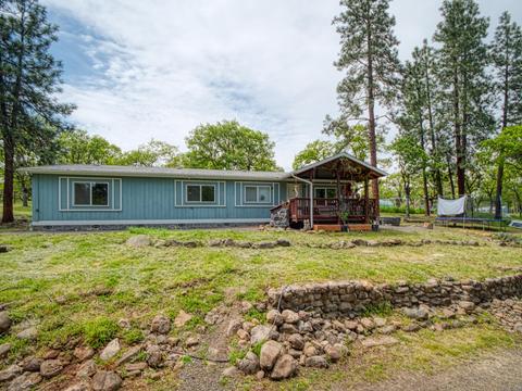 125 Craiglea Dr, Eagle Point, OR 97524 photo 1