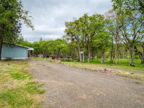 125 Craiglea Dr, Eagle Point, OR 97524 photo 5