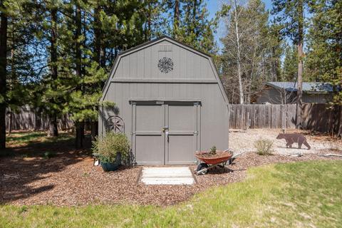 17482 Killdeer Dr, Bend, OR 97707 photo 29