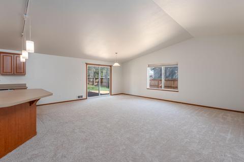 56243 Marsh Hawk Rd, Bend, OR 97707 photo 4