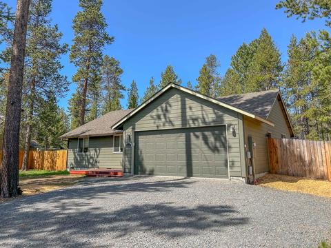 56243 Marsh Hawk Rd, Bend, OR 97707 photo 2