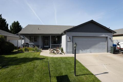 609 Karic Way, Eagle Point, OR 97524 photo 1