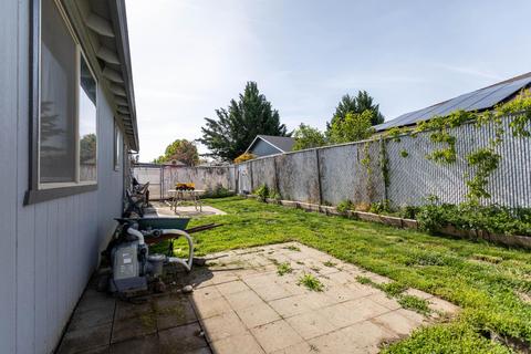 609 Karic Way, Eagle Point, OR 97524 photo 16