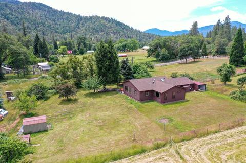 10585 E Evans Creek Rd, Rogue River, OR 97537 photo 36