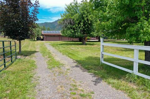 10585 E Evans Creek Rd, Rogue River, OR 97537 photo 4