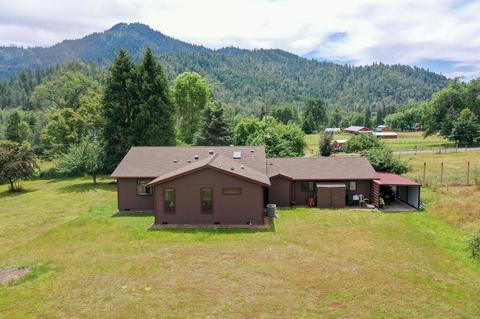 10585 E Evans Creek Rd, Rogue River, OR 97537 photo 3