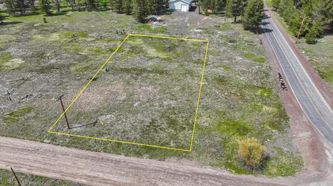 15516 Deer Ave, La Pine, OR 97739 photo 2