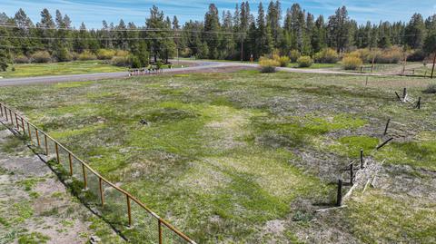 15516 Deer Ave, La Pine, OR 97739 photo 6