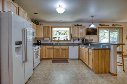 16575 Red Bear Ln, Bend, OR 97707 photo 6