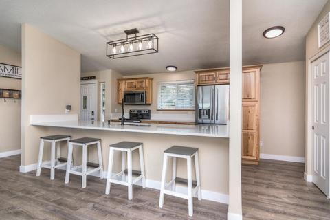 21020 NW Gift Rd, Bend, OR 97703 photo 16